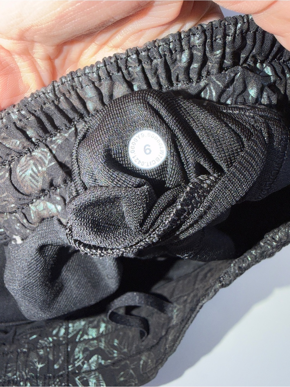 Lululemon Hotty Hot Black Metallic Athletic Shorts Size 6 - Picture 3 of 4